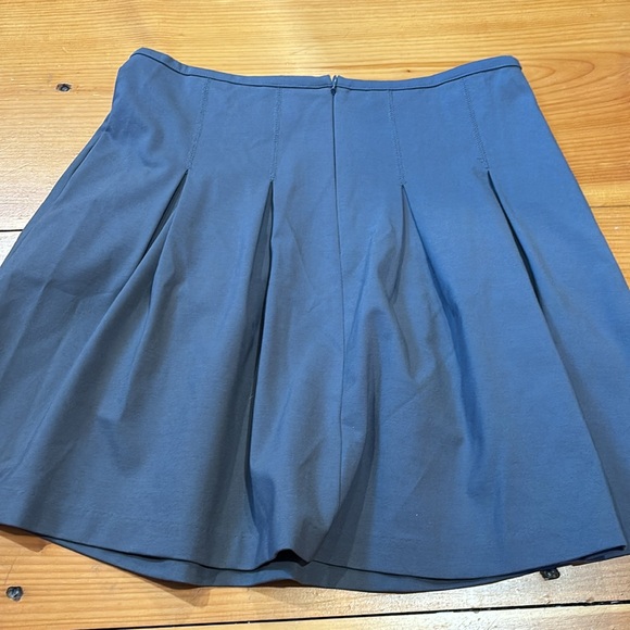 GARNET HILL 6 Gray Pleated Ponte Skirt - Picture 7 of 7